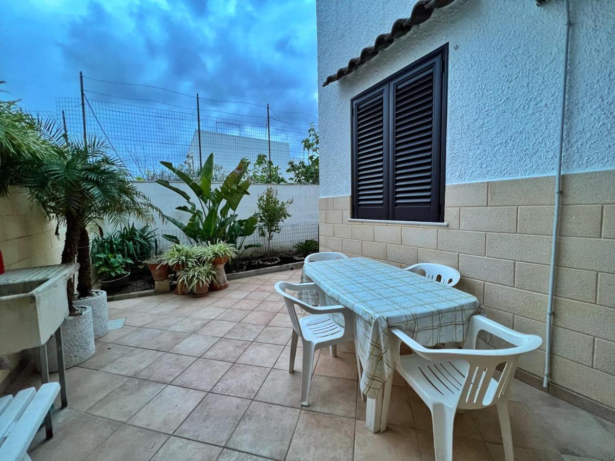 Casa Vacanza Rita Marina Di Pescoluse Dış mekan fotoğraf